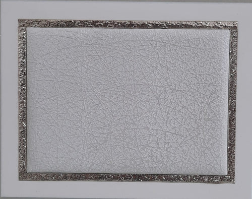 Cofanetto porta gioie Casa Reale Riga in MDF con dettaglio in argento 925, 23x18x6,5 cm, raffinato e artigianale Made in Italy.