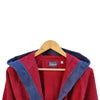 Accappatoio Voyage L/XL Carrara in microspugna di cotone 280 gr/mq, profili a contrasto, con cappuccio e tasche, in custodia trasparente richiudibile.