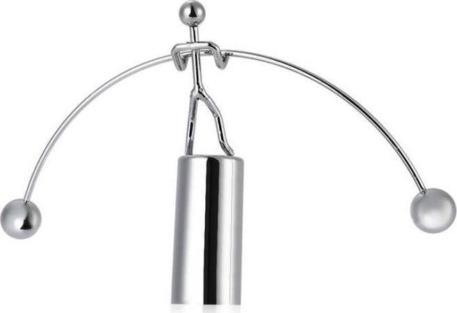 IL PENDOLO DI NEWTON UOMO IN EQULIBRIO ACCIAIO ARREDO CASA UFFICIO GAME BALL  Trade Shop italia - Napoli, Commerciovirtuoso.it