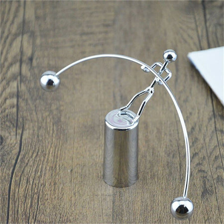 IL PENDOLO DI NEWTON UOMO IN EQULIBRIO ACCIAIO ARREDO CASA UFFICIO GAME BALL  Trade Shop italia - Napoli, Commerciovirtuoso.it