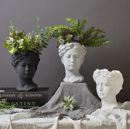 Statua decorativa "Ancella" testa porta vaso da giardino in poliresina h 25 cm