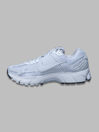 Nike nike zoom vomero 5 - vast grey, black sail da uomo