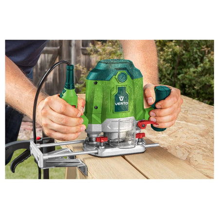 Fresatrice verticale con impugnatura ergonomica antiscivolo e base in alluminio