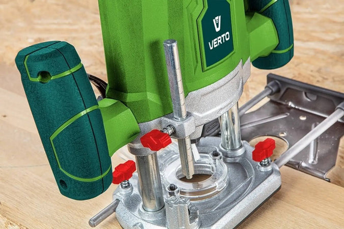 Fresatrice verticale con impugnatura ergonomica antiscivolo e base in alluminio