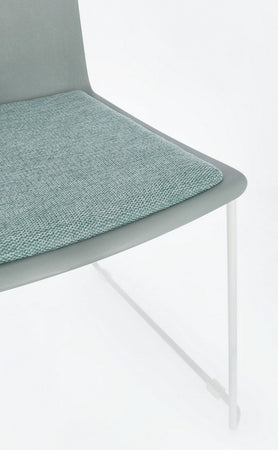 Sedia "Giulia" con seduta in plastica, per arredo interno 43,5 x 50 x h 79 cm