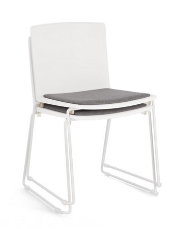 Sedia "Giulia" con seduta in plastica, per arredo interno 43,5 x 50 x h 79 cm