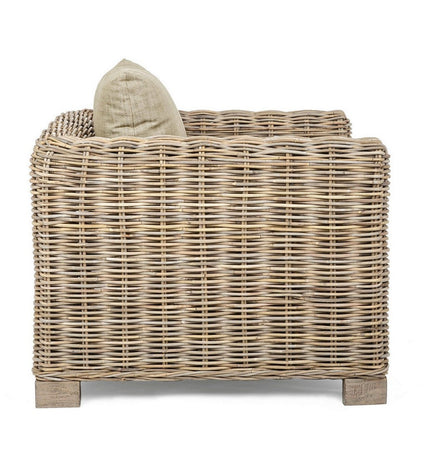 Poltrona "Fortaleza" con struttura in legno di mango e rattan, con braccioli, per esterno