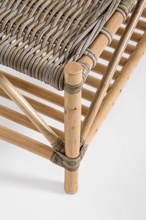 Tavolino "Tarifa" con due ripiani, struttura in rattan, intreccio in kubu da 96 x 56 cm