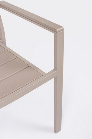 Sedia "Sarita" struttura in acciaio effetto legno venato, con braccioli, per interni ed esterni