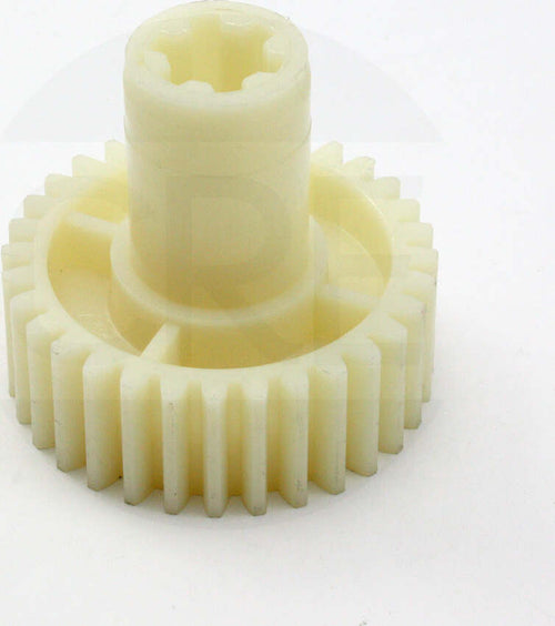 Ingranaggio-Grande-con-Albero-per-Tritacarne-Pomy