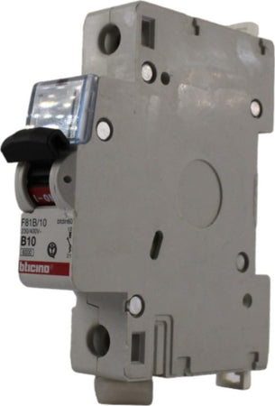 Interruttore-magnetotermico-1P-1-mod.-10A-Bticino