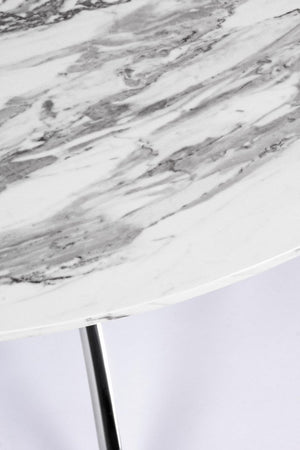 Tavolo John Marble tondo con gambe in acciaio, struttura cromata, piano in legno ricoperto con carta effetto marmo