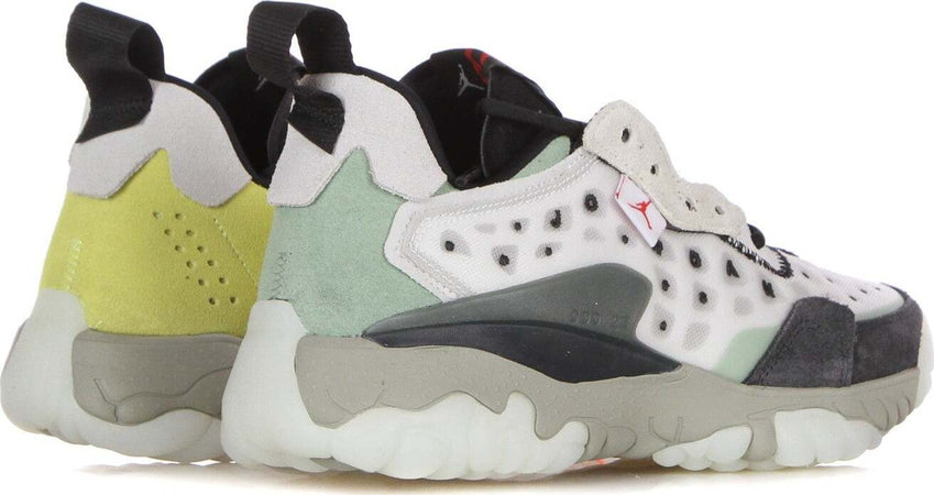 JORDAN-Scarpa-Bassa-Uomo-Jordan-Delta-2-Platinum-Tint/chile-Red/stone-da-uomo