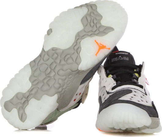 JORDAN-Scarpa-Bassa-Uomo-Jordan-Delta-2-Platinum-Tint/chile-Red/stone-da-uomo