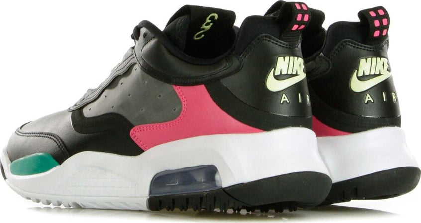 JORDAN-Scarpa-Bassa-Uomo-Jordan-Max-200-Black/barely-Volt/neptune-Green-da-uomo