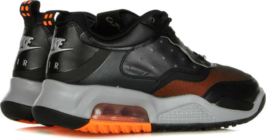 JORDAN-Scarpa-Bassa-Uomo-Jordan-Max-200-Black/reflect-Silver/lt-Smoke-Grey-da-uomo