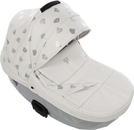 Junama Diamond GLOW V2 3 in 1 PELLE BIANCO Navicella Grigia Satinato Telaio CROMATO Prima infanzia/Passeggini carrozzine e accessori/Passeggini e carrozzine/Sistemi modulari La Casa Del Bebè - Napoli, Commerciovirtuoso.it