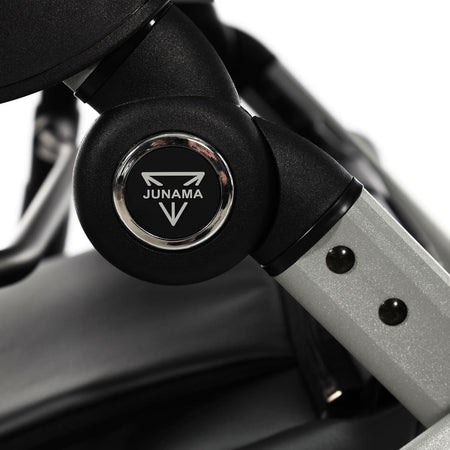 Junama Diamond GLOW V2 3 in 1 PELLE GRIGIO Navicella Grigia Satinato Telaio Grigio Prima infanzia/Passeggini carrozzine e accessori/Passeggini e carrozzine/Sistemi modulari La Casa Del Bebè - Napoli, Commerciovirtuoso.it