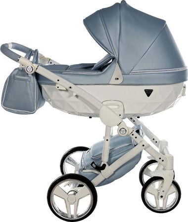 Junama Fluo Italy 3 in 1 Ecopelle Blue/Telaio White Prima infanzia/Passeggini carrozzine e accessori/Passeggini e carrozzine/Sistemi modulari La Casa Del Bebè - Napoli, Commerciovirtuoso.it