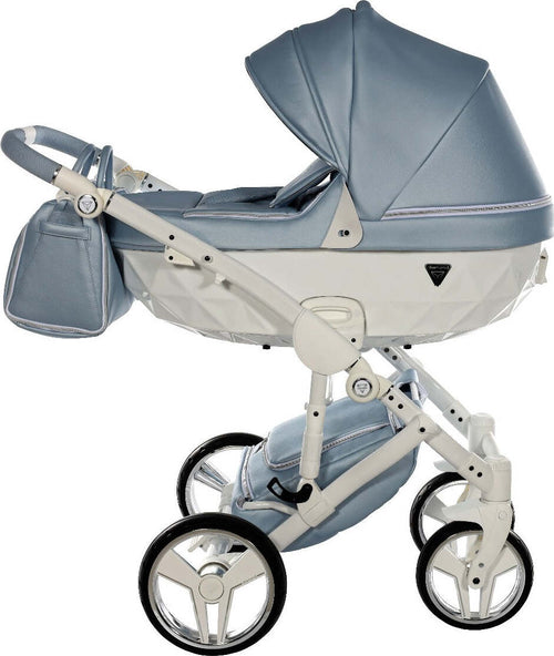 Junama Fluo Italy 3 in 1 Ecopelle Blue/Telaio White Prima infanzia/Passeggini carrozzine e accessori/Passeggini e carrozzine/Sistemi modulari La Casa Del Bebè - Napoli, Commerciovirtuoso.it