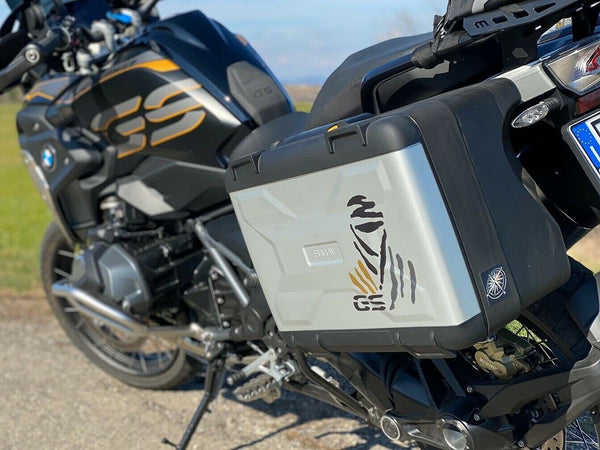Kit-2-ADESIVI-per-VALIGIE-MOTO-LOGO-GS-COMPATIBILE-BMW-GS-R1250-EXCLUSIVE