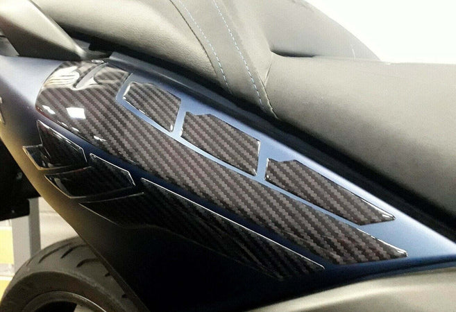 KIT-ADESIVI-GEL-3D-PROTEZIONI-FIANCHI-CODA-compatibili-YAMAHA-TMAX-530-dal-2017