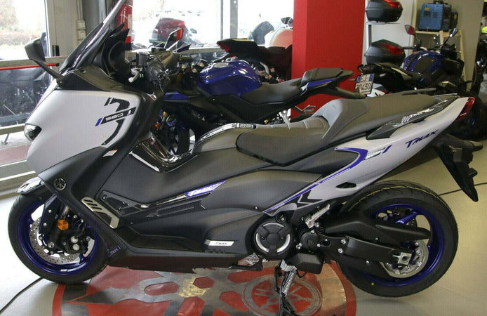 Kit-ADESIVI-in-GEL-3D-compatibili-YAMAHA-Tmax-560-2020-21-carbon-look-blu-metal