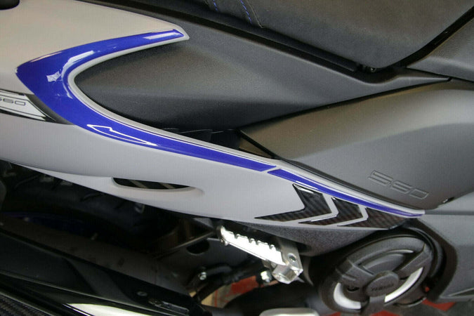 Kit-ADESIVI-in-GEL-3D-compatibili-YAMAHA-Tmax-560-2020-21-carbon-look-blu-metal