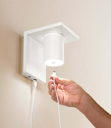 Kit-Applique-Da-Esterno-Ricaricabile-Magnet-Moderna-Alluminio-Bianco-Led