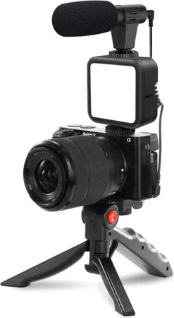 KIT-BLOG-INFLUENCER-STREAMING-ONLINE-MICROFONO-LUCE-CON-STAFFA-PODCAST