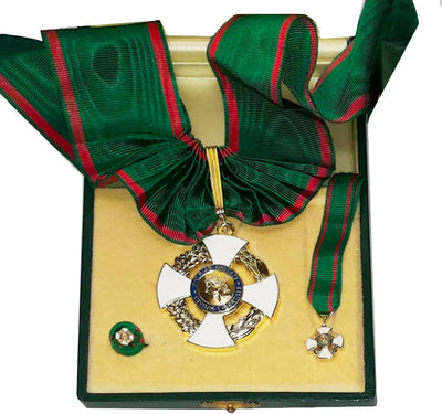 Kit Commendatore Ordine Al Merito Della Repubblica Italiana Omri Set Completo Con Collare Rosetta In Seta Croce Di Gala Sport e tempo libero/Accessori/Trofei medaglie e premi/Medaglie Il Distintivo - Pesaro, Commerciovirtuoso.it