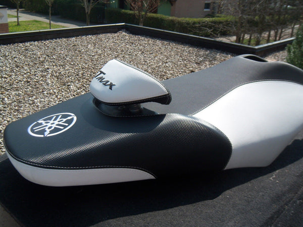 KIT-COPRI-SELLA-Tmax-CopriSella-SEAT-COVER-MOTO-PERSONALIZZATA-YAMAHA-T-MAX-500