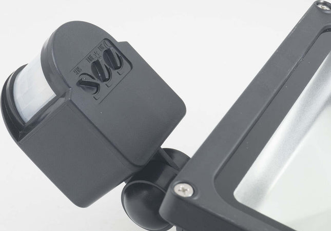 KIT FARETTO PANNELLO CON SENSORE A ENERGIA SOLARE E CREPUSCOLARE A LED COB Illuminazione/Illuminazione per esterni/Proiettori Trade Shop italia - Napoli, Commerciovirtuoso.it