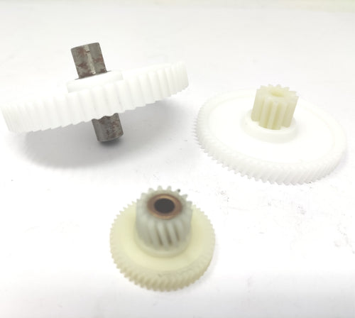 KIT INGRANAGGI Spremipomodoro Solemio® MODELLO 840 ORIGINALI KPAS-A11 Casa e cucina/Elettrodomestici per la cucina/Accessori e parti di ricambio/Parti di ricambio per passapomodoro e accessori Rossi Ricambi - Venetico Marina, Commerciovirtuoso.it