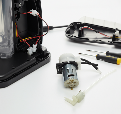 KIT POMPA SCOPA LAVAPAVIMENTI A VAPORE BLACK &amp; DECKER ORIGINALE 90624976 PER MODELLI IN DESCRIZIONE