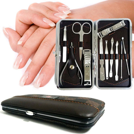 KIT PROFESSIONALE MANICURE PEDICURE SOPRACCIGLIA 11 PEZZI IN CUSTODIA ECOPELLE Bellezza/Manicure e pedicure/Strumenti e accessori/Kit pedicure e manicure Trade Shop italia - Napoli, Commerciovirtuoso.it