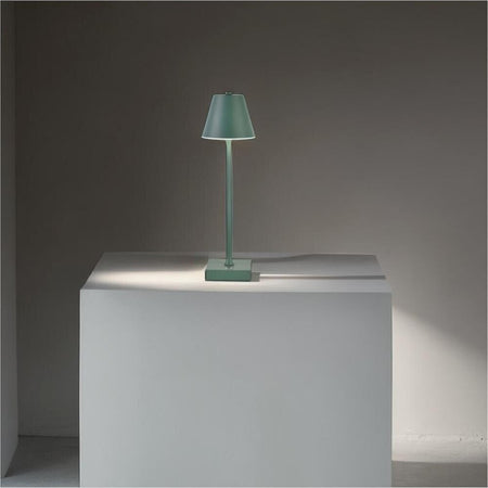 Lampada-10-Watt-Luce-Bianca-Calda-Naturale-Lume-Da-Tavolo-Ricaricabile-Usb-Verde-Universo