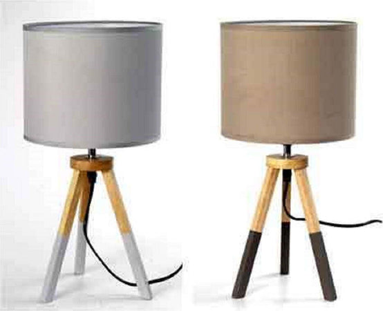 Lampada Abat Jour Ceramica 22x22x43cm Lumetto Tavolo Base Legno Trepiede 698743 Illuminazione/Illuminazione per interni/Lampade/Lampade da tavolo e abat-jour Trade Shop italia - Napoli, Commerciovirtuoso.it