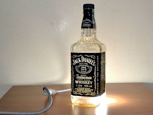 Lampada bottiglia jack daniel's Illuminazione/Illuminazione per interni/Lampade/Lampade da tavolo e abat-jour Led Mall Home - Napoli, Commerciovirtuoso.it
