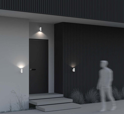 Lampada-Da-Parete-Moderna-Da-Esterno-Alluminio-Bianco-Luce1Gu10-50W-Ip54