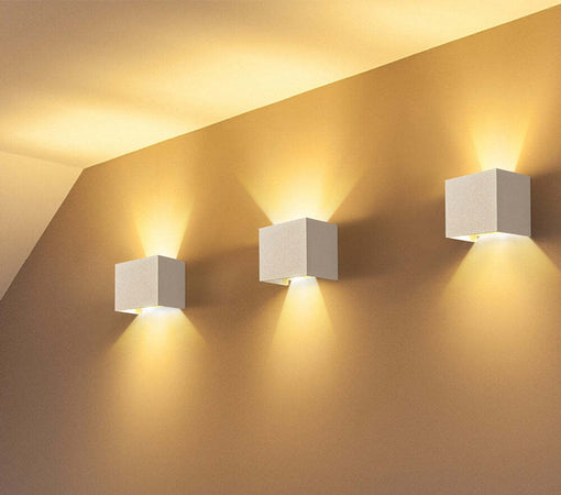 Lampada-Da-Parete-Moderna-Da-Esterno-Metallo-Bianco-Luce-Led-6W-Ip54