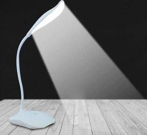 LAMPADA DA SCRIVANIA A 20 LED BIANCO LUCE REGOLABILE COLLO ERGONOMICO FLESSIBILE Illuminazione/Illuminazione per interni/Lampade/Lampade da tavolo e abat-jour Trade Shop italia - Napoli, Commerciovirtuoso.it
