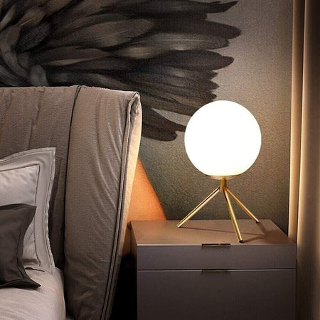 Lampada-Da-Tavolo-1-Sfera-In-Vetro-Lume-Supporto-Treppiedi-Abat-Jour-Bronzo-D35-Universo
