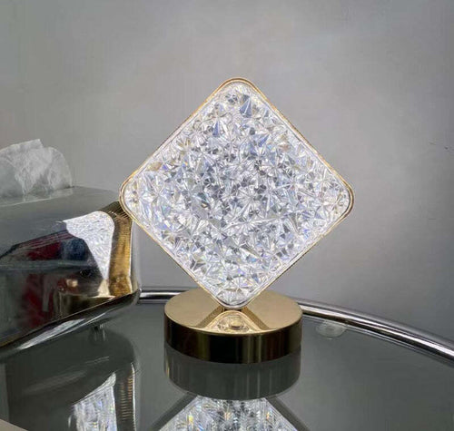 Lampada Da Tavolo A Forma Di Diamante Ricaricabile Touch 3 Intensit? Di Luce Illuminazione/Illuminazione per interni/Lampade/Lampade da tavolo e abat-jour Trade Shop italia - Napoli, Commerciovirtuoso.it
