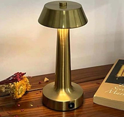 Lampada Da Tavolo A Led Dorato Ricaricabile Usb Lume Luce Calda Per Bar Locali Casa, arredamento e bricolage > Illuminazione da interno > Lampade da Tavolo Trade Shop italia - Napoli, Commerciovirtuoso.it
