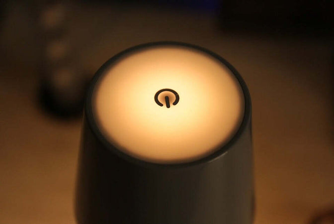 Lampada Da Tavolo A Led Usb Ricaricabile Nero Per Interno Ed Esterno Luce Calda Casa, arredamento e bricolage > Illuminazione da interno > Lampade da Tavolo Trade Shop italia - Napoli, Commerciovirtuoso.it