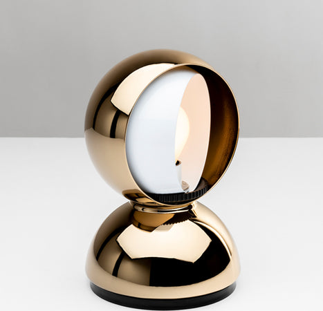 Lampada-da-tavolo-Artemide-Eclisse