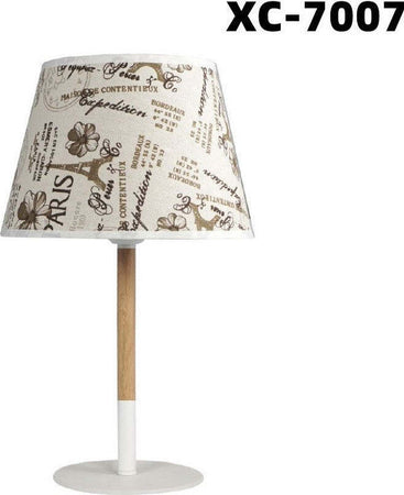 Lampada Da Tavolo Con Paralume Bianco In Tessuto Base Legno Lampada E27 Xc-7007 Illuminazione/Illuminazione per interni/Lampade/Lampade da tavolo e abat-jour Trade Shop italia - Napoli, Commerciovirtuoso.it