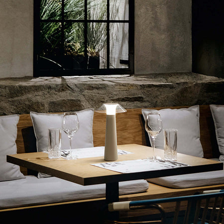 Lampada-Da-Tavolo-Esterno-Manhattan-Contemporanea-Alluminio-Tortora-Led-Caldo