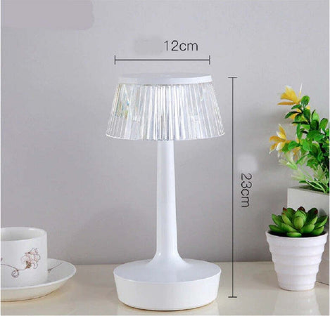 Lampada Da Tavolo In Cristallo Decorativa Con Led Rgb Touch Bianco 5v Q-tl153 Illuminazione/Illuminazione per interni/Lampade/Lampade da tavolo e abat-jour Trade Shop italia - Napoli, Commerciovirtuoso.it